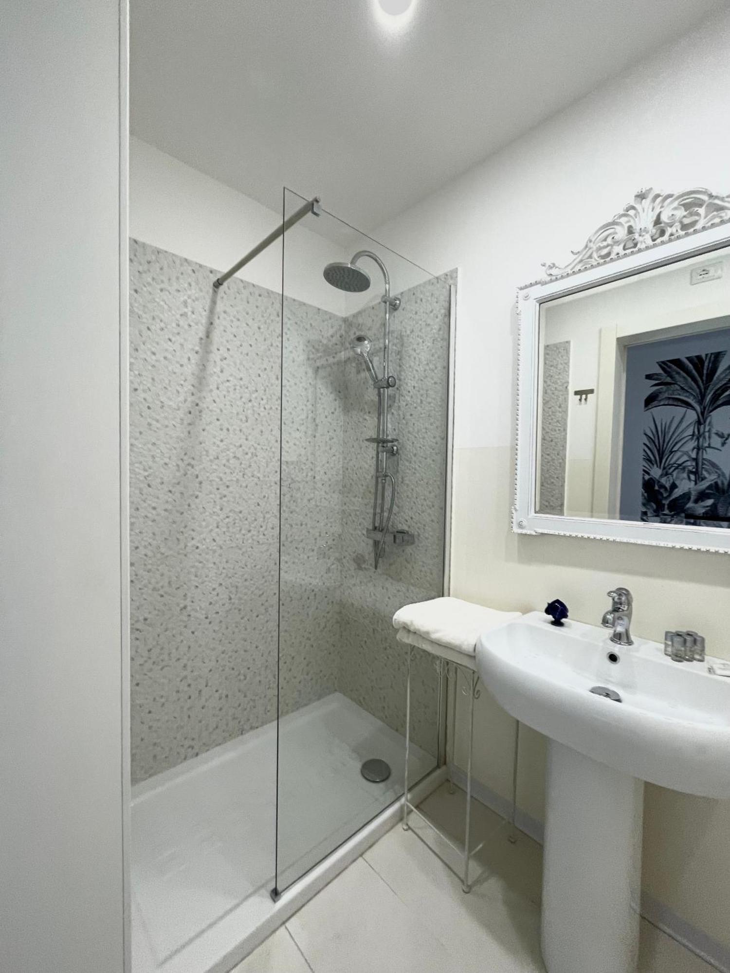 Bed and Breakfast Dai 3 Santi Lecce Exterior foto